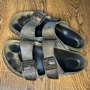 Arizona Tobacco Brown Oiled Leather Birkenstocks